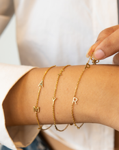 Load image into Gallery viewer, Scattered Name Bracelet