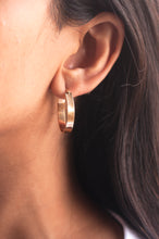 Load image into Gallery viewer, Classic Oval Hoops