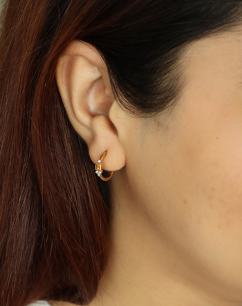 Buy quality 22kt Plain gold flower design casting earring for women with  chain tassels s-3 in Chennai
