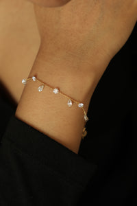 Dangling Lab Grown Diamonds Bracelet