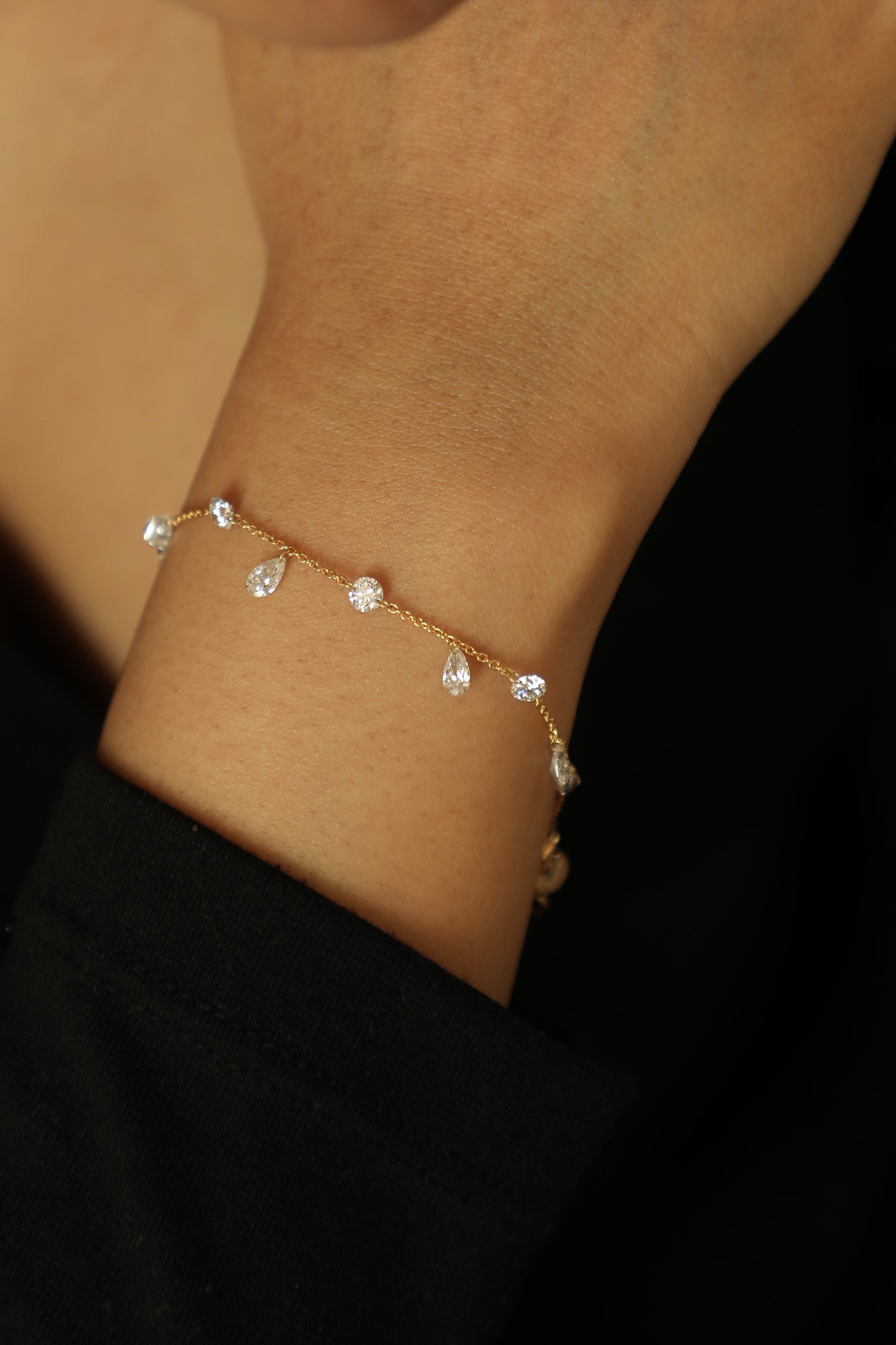 Dangling Lab Grown Diamonds Bracelet