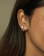 Load image into Gallery viewer, Lab Grown Diamond Twisty Earrings