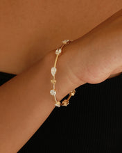 Load image into Gallery viewer, Oval Lab-Grown Diamond Bangle