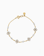 Load image into Gallery viewer, Celestial Lab-Grown Diamond Star Bracelet