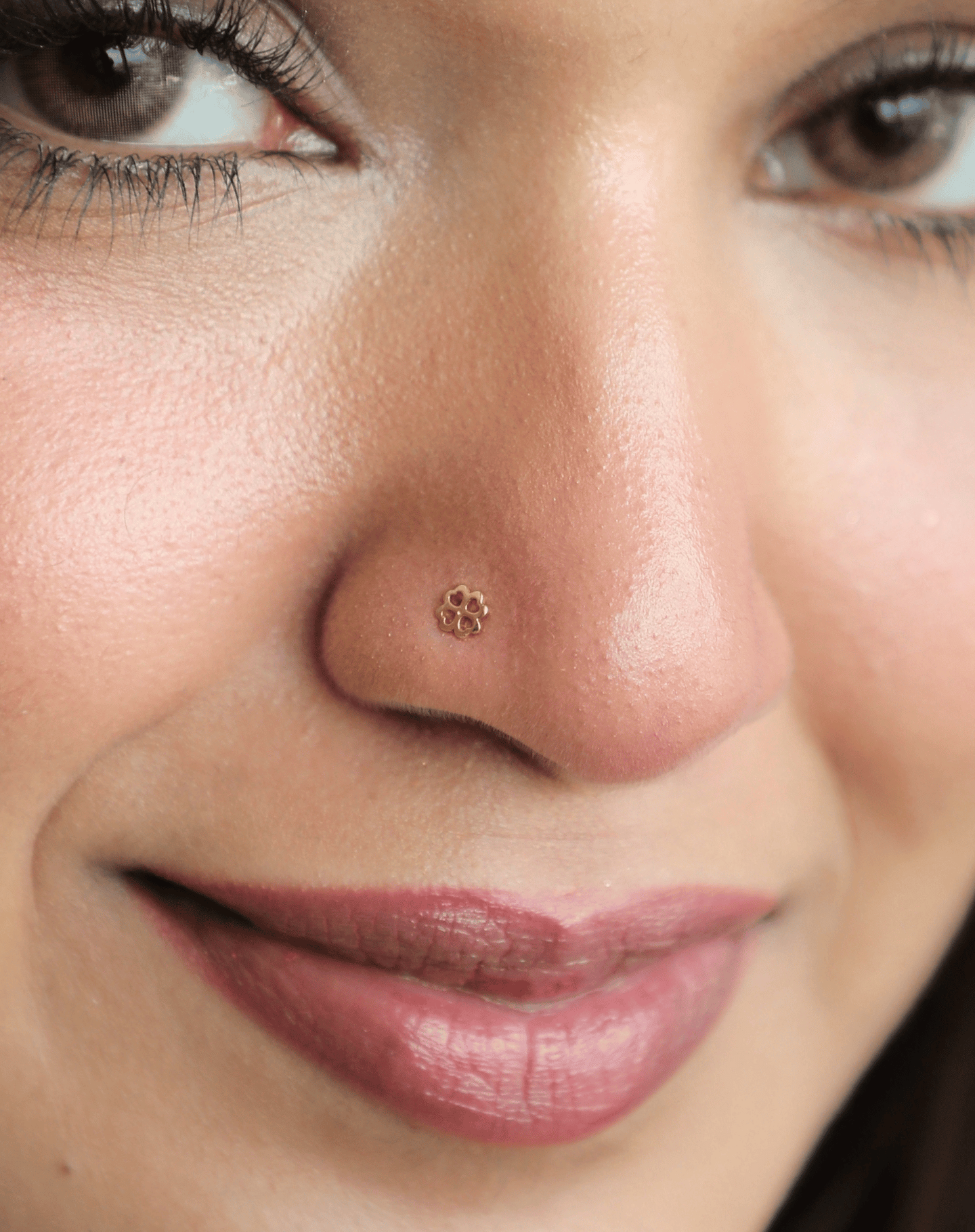 Clover Nose Pin