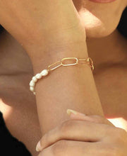 Load image into Gallery viewer, Half Paperclip Half Pearl Bracelet