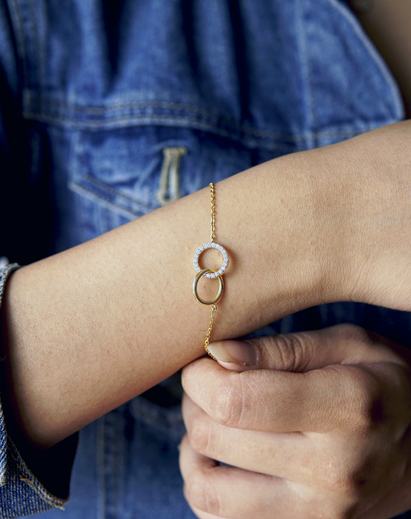 Interlinked Bracelet
