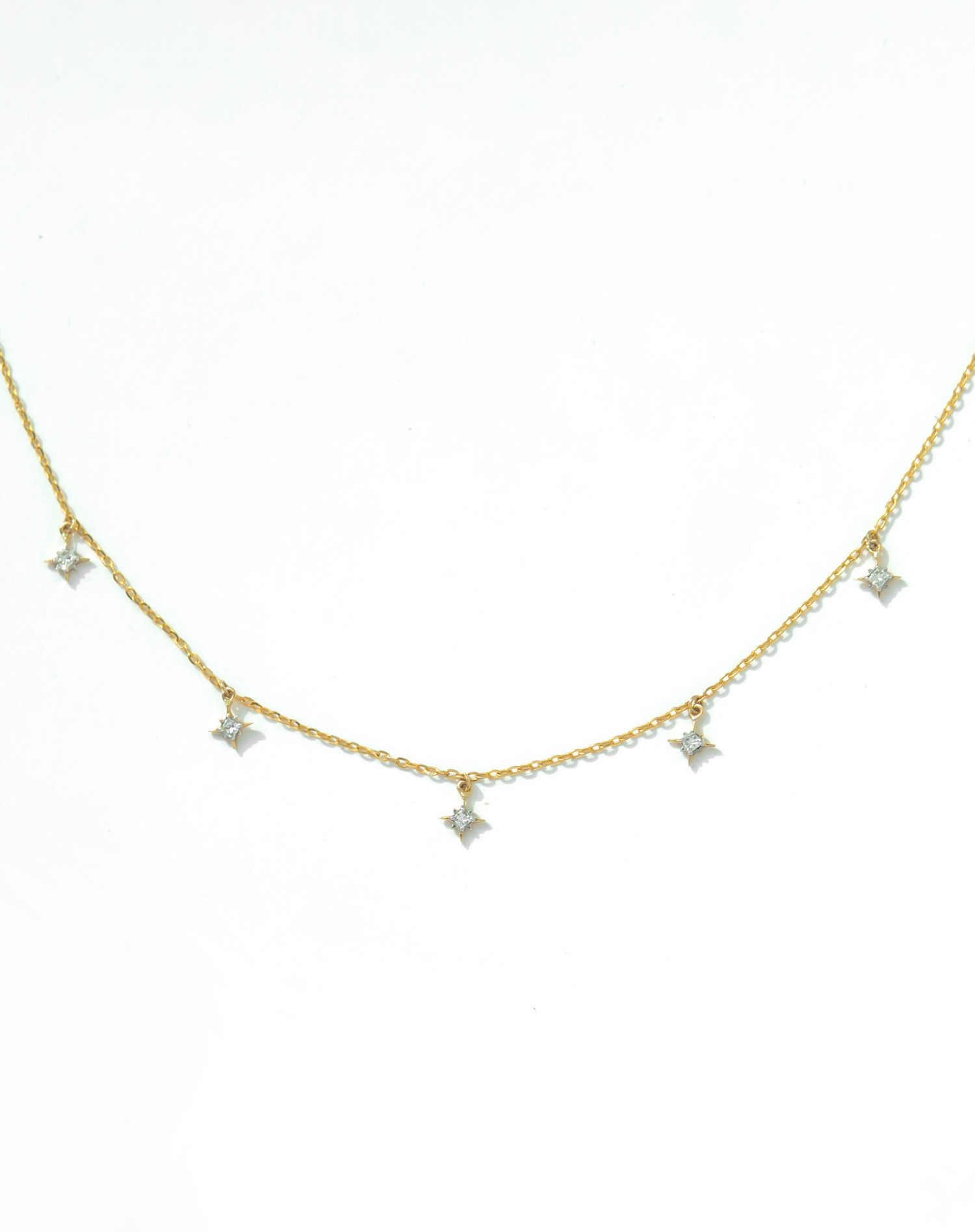 Rising Star Chain Diamond Pendant | Radiant Bay