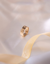 Load image into Gallery viewer, Classic Star Ring - STAC Fine Jewellery
