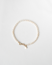 Load image into Gallery viewer, Timeless Pearl Bracelet - STAC Fine Jewellery