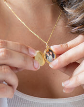 Load image into Gallery viewer, Golden Memories Locket - STAC Fine Jewellery