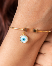 Load image into Gallery viewer, Evil Eye Charm Pendant - Round - STAC Fine Jewellery
