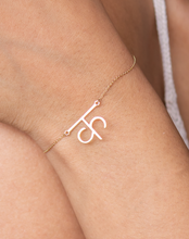 Load image into Gallery viewer, Bold &#39;Akshar&#39; Bracelet - STAC Fine Jewellery