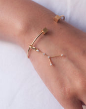 Load image into Gallery viewer, Constellation Charm Pendant - Cancer - STAC Fine Jewellery