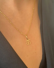 Load image into Gallery viewer, Mini &#39;Akshar&#39; Charm Pendant - STAC Fine Jewellery