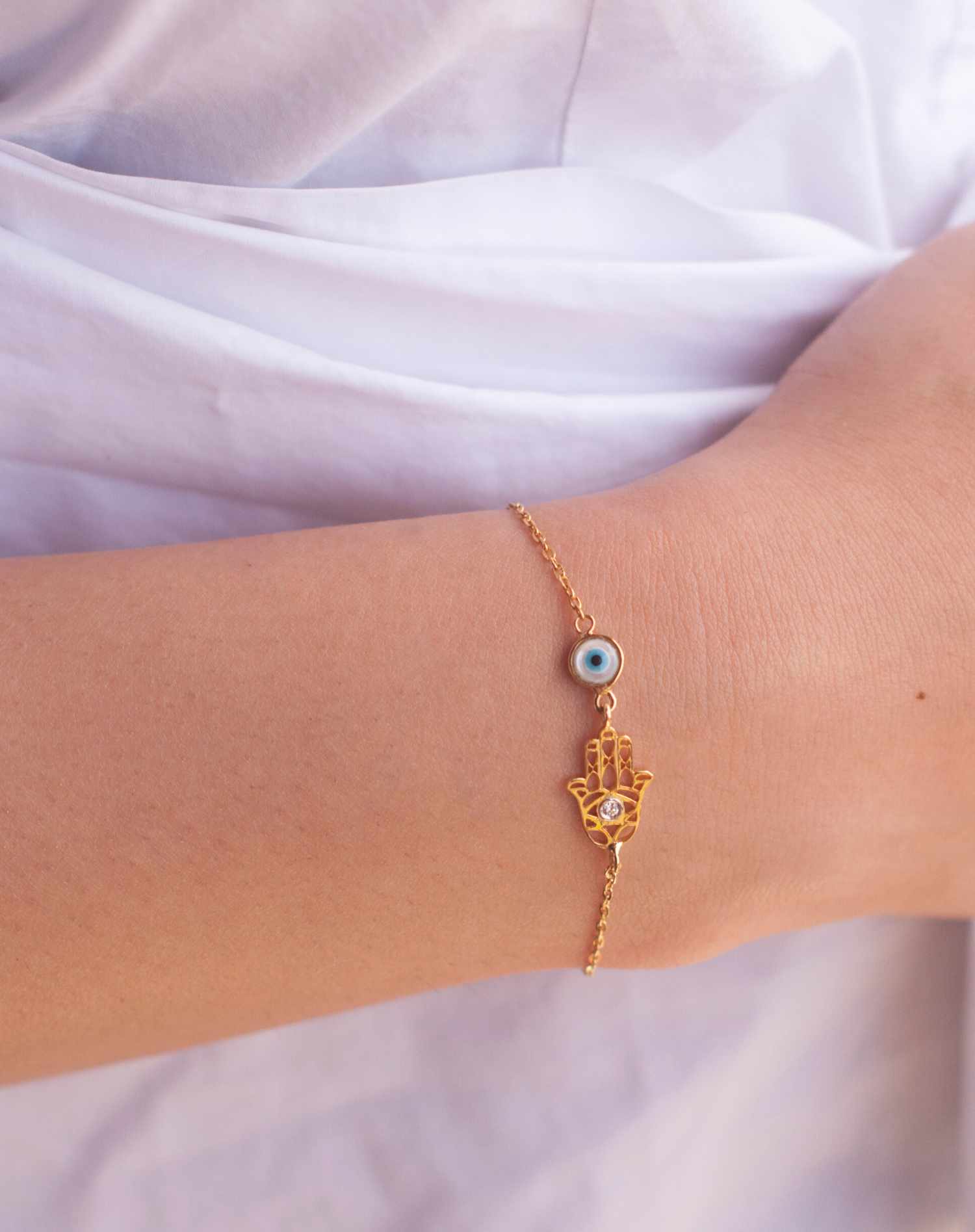 Bracelet online hand bracelet