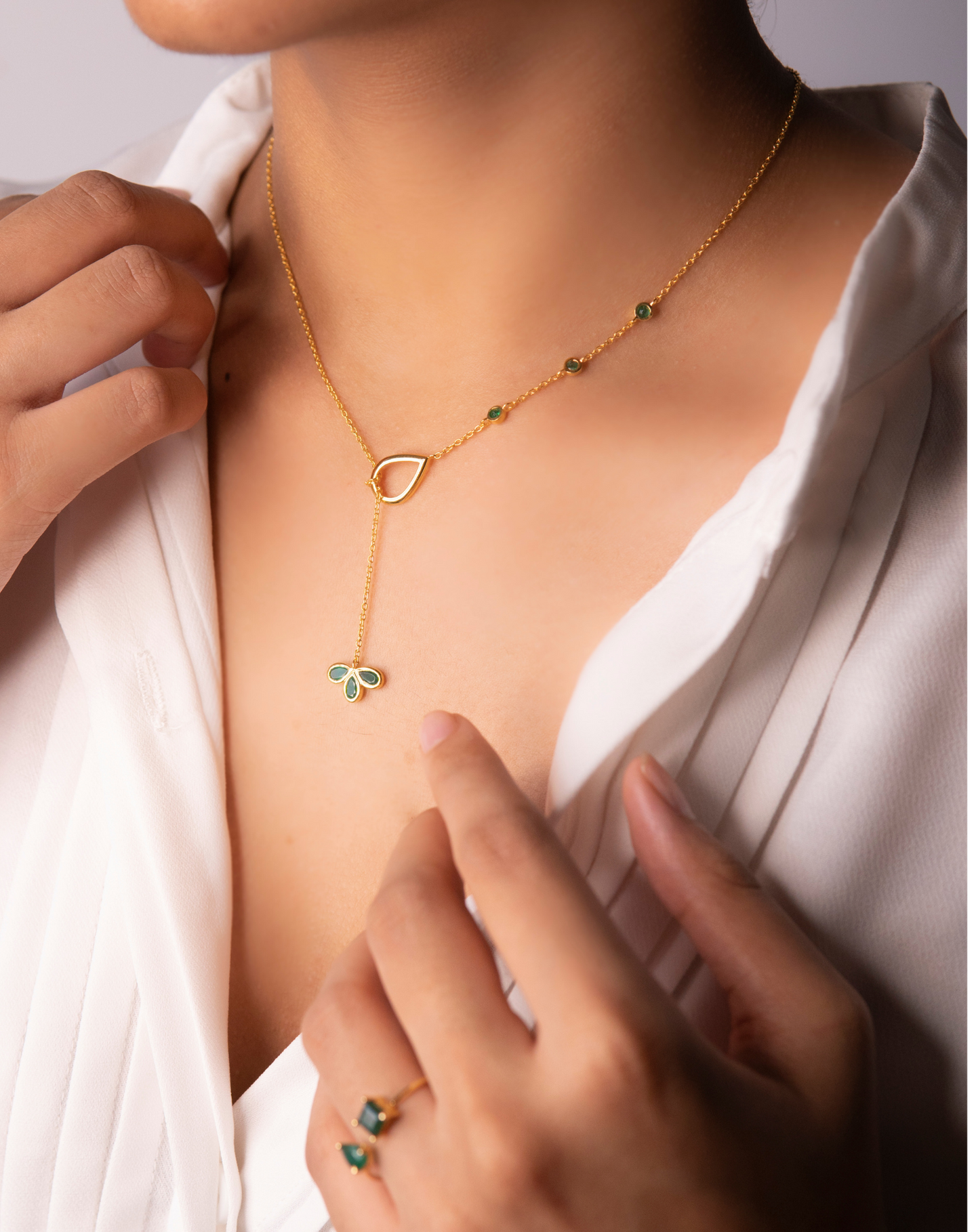 Emerald Lariat Necklace - STAC Fine Jewellery